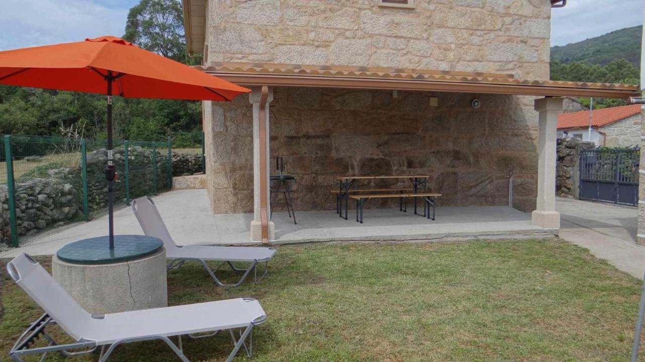Cuberto Darriba Casa Restaurada En Canedo Carnota Exteriér fotografie